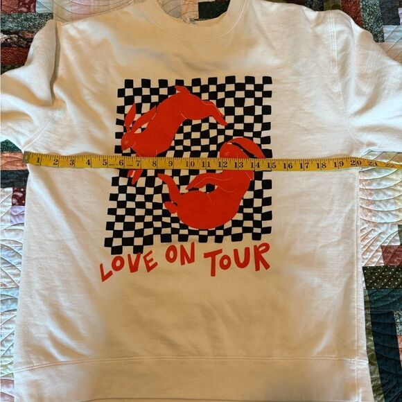 Harry Styles Love on Tour 2021 Checkered Bunny Crewneck Size Small - Picture 4 of 6